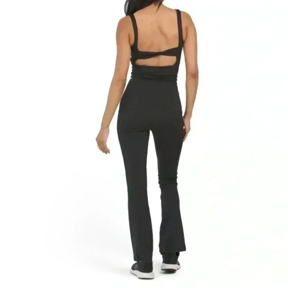 Thrive society black square neck athletic jumpsuit - Picture 2 of 5